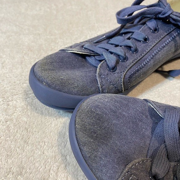 Taos Women’s Blue Sneakers Size 8 - Picture 7 of 8